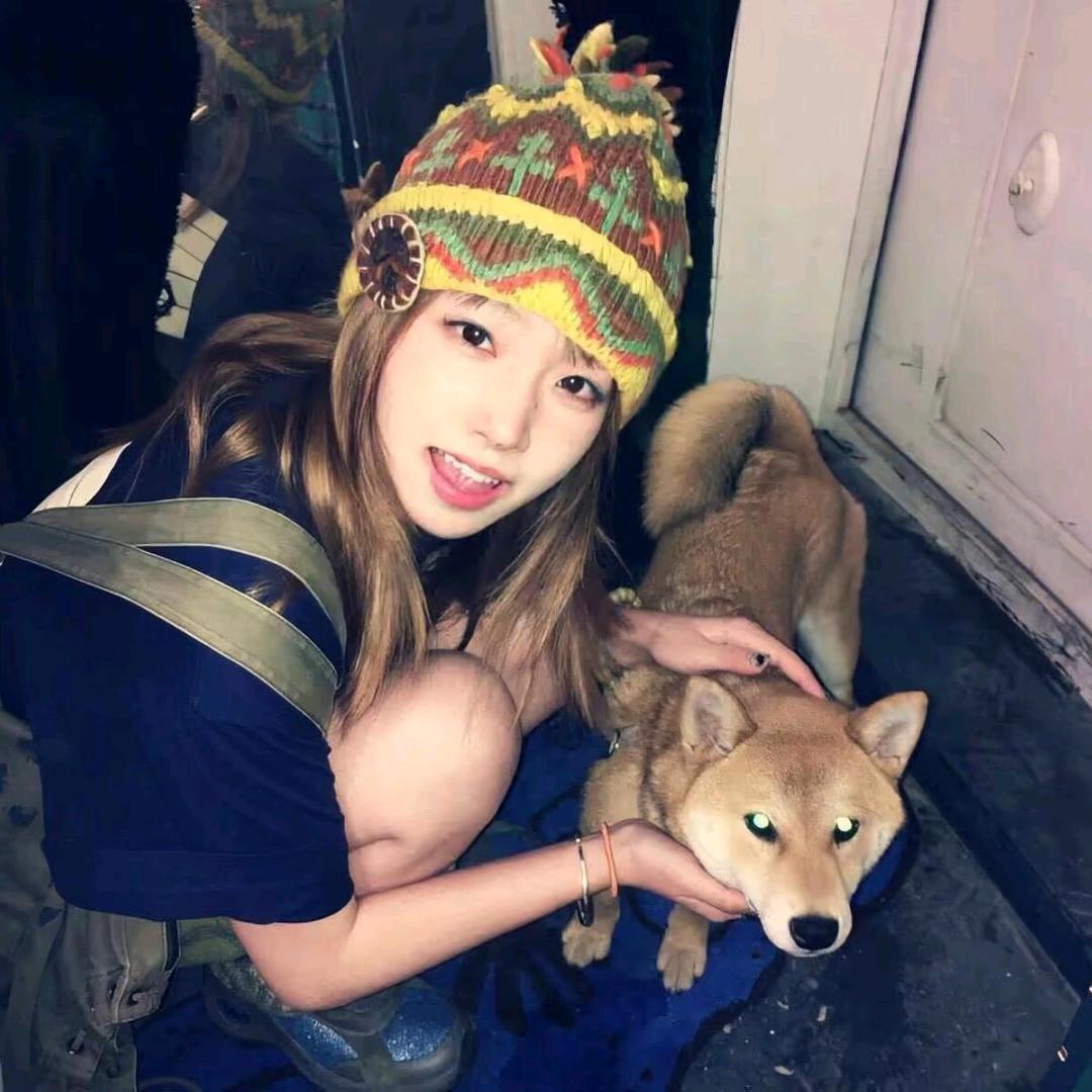 ๑ࡇ๑