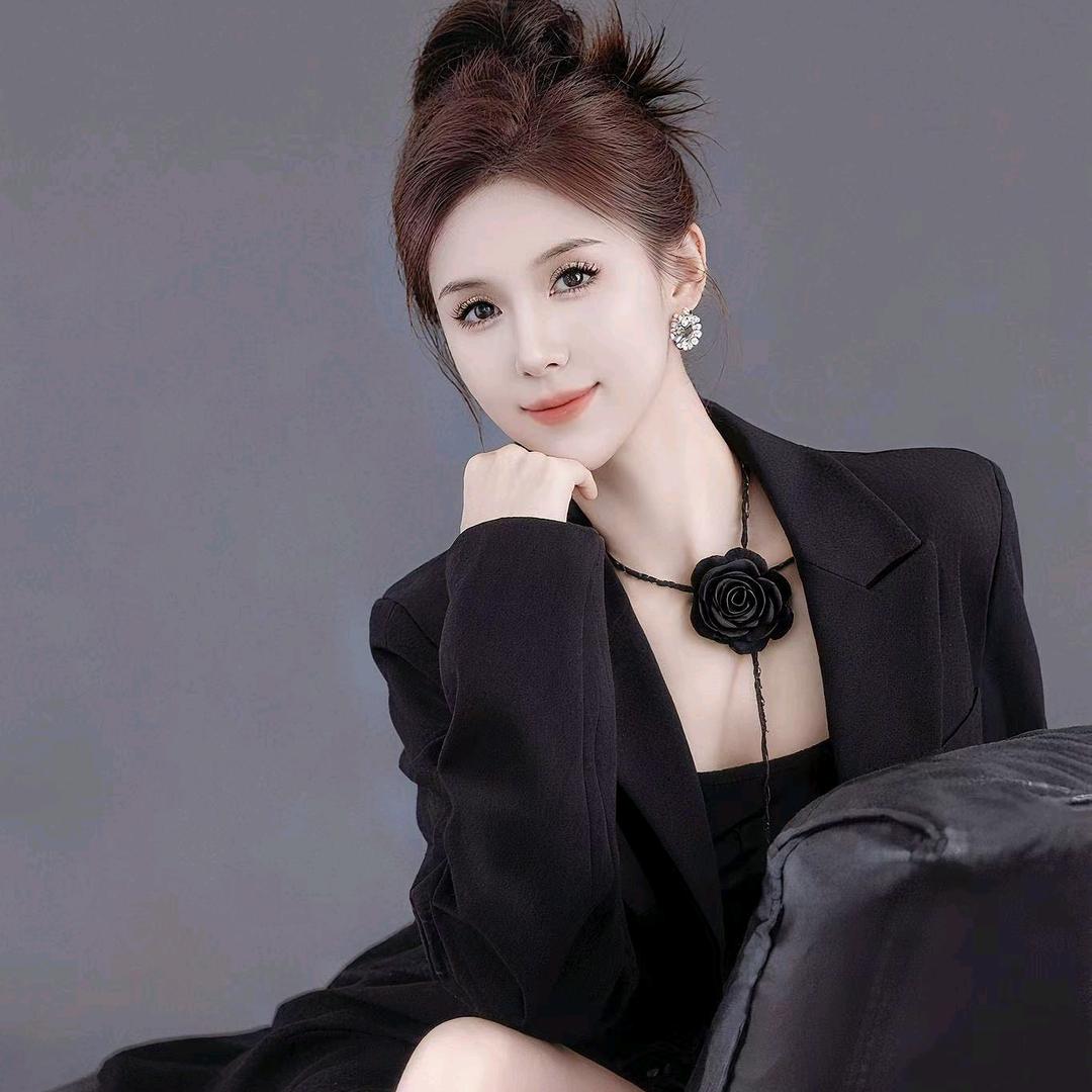 ₍˄·͈༝·͈˄*₎◞ ̑̑