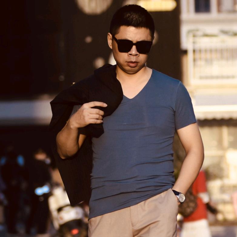 雨露均沾月夜光