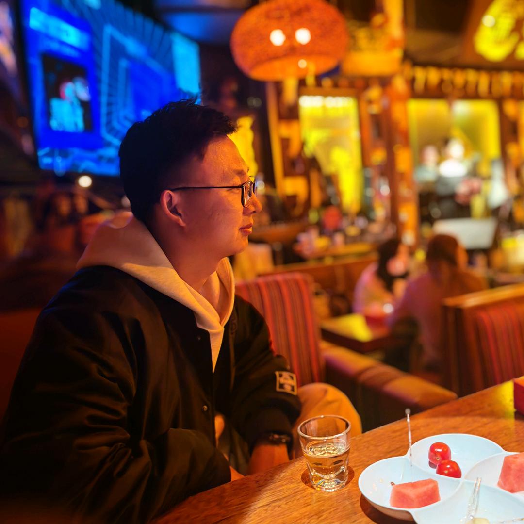 门前一颗小杨树