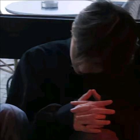 Y~