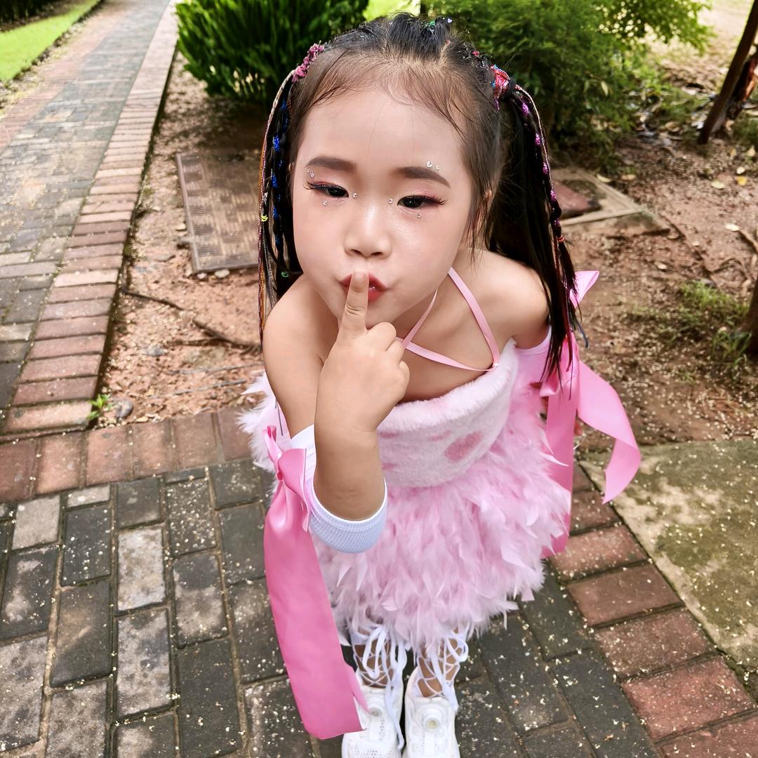 请叫我胡先森∰