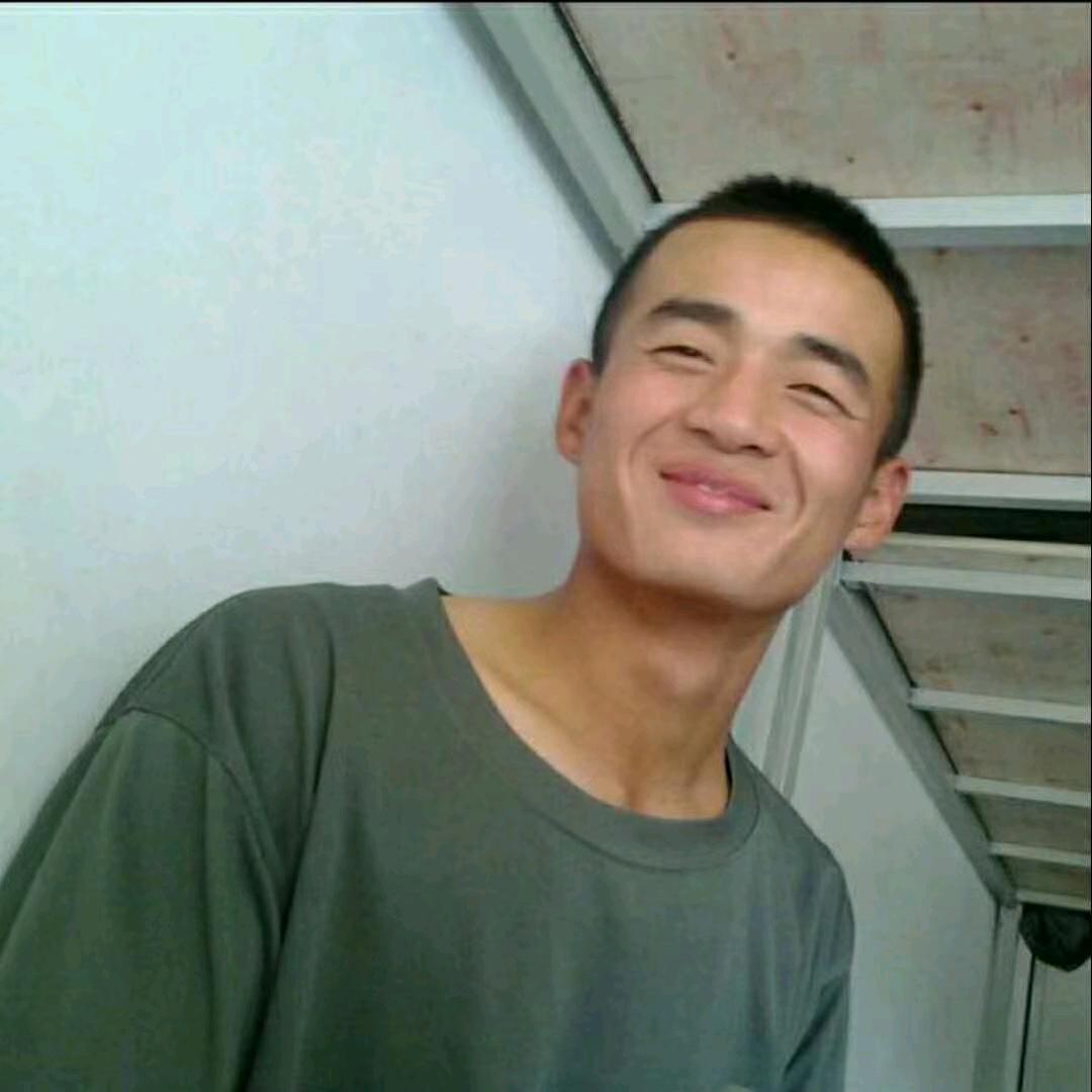 西安（军式家政）华仔