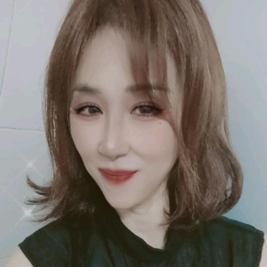 月月🌙🍷