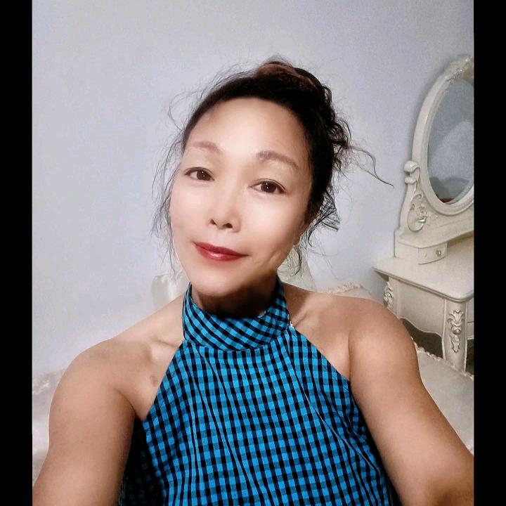 芳芳塑型健身7点直播