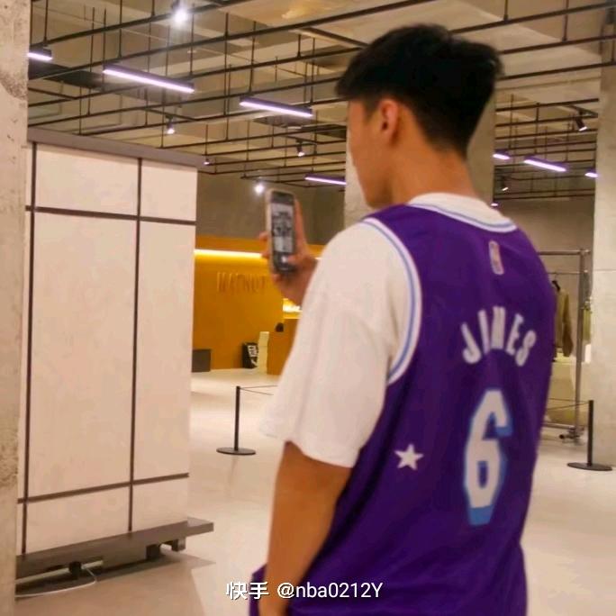 无惧生活的阴霾，心中自有小太阳