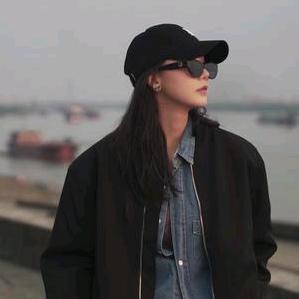 唐发发穿搭日记