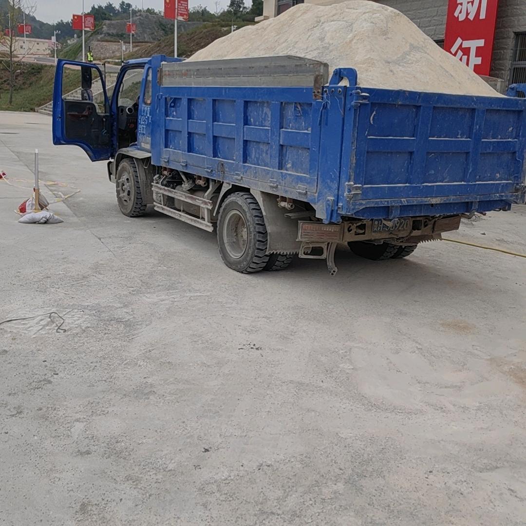 杨姐外卖沙子水泥各种各样的砖