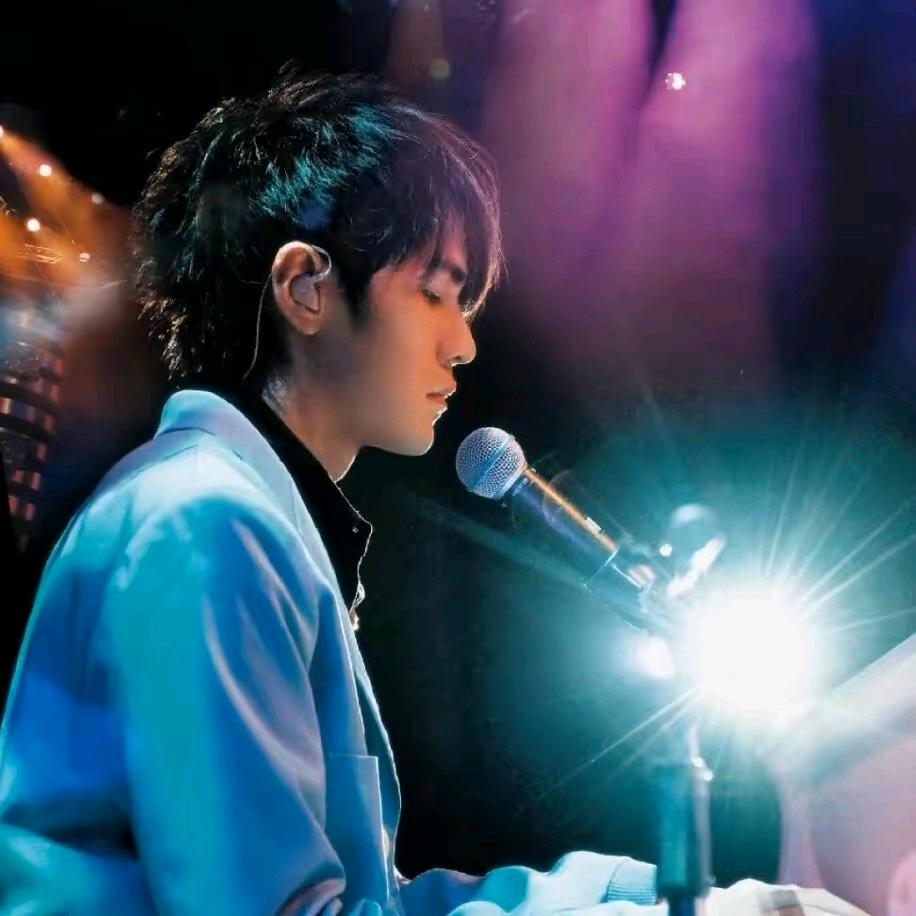 🦜反方向的钟🐒³³⁰