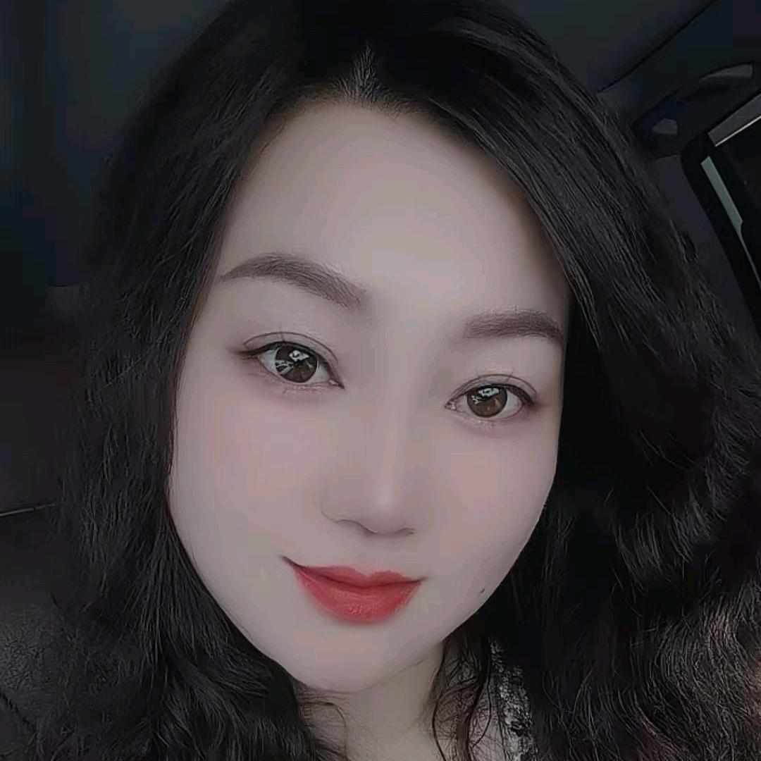 笑笑(>﹏<)