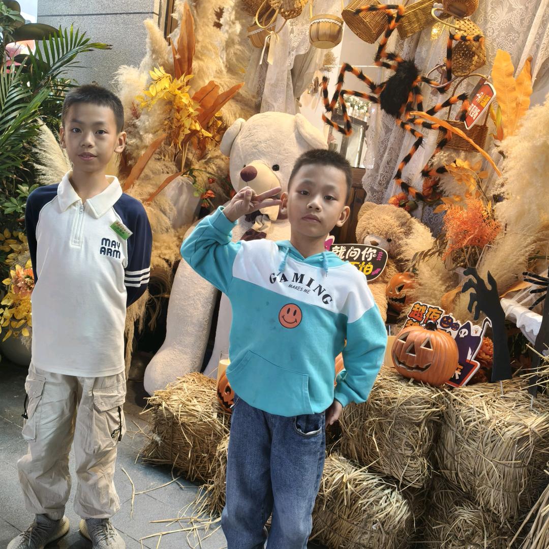 俩娃的“妈”£