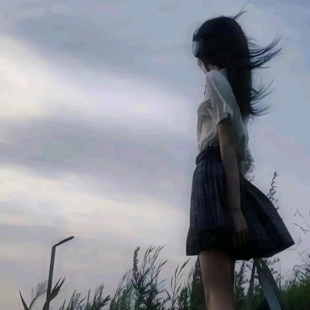 雾灰雨