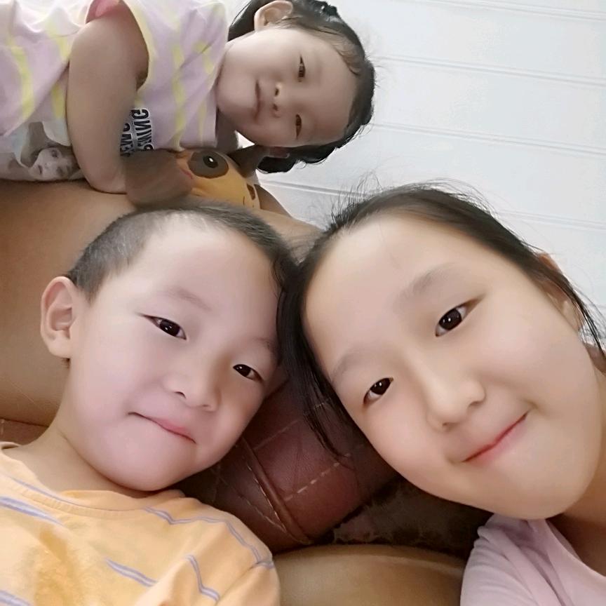 家有三个小宝贝