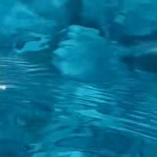 河水涟漪