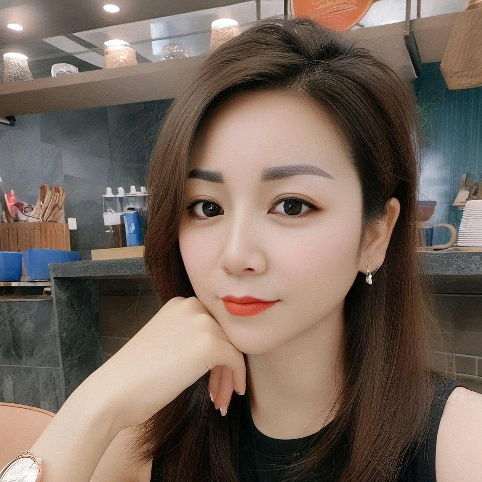 莉莉^O^