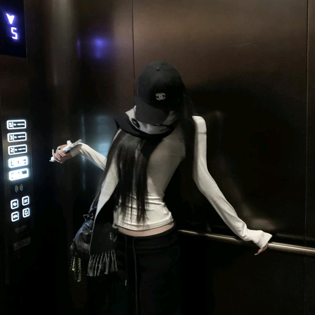 五马长枪的海绵宝宝