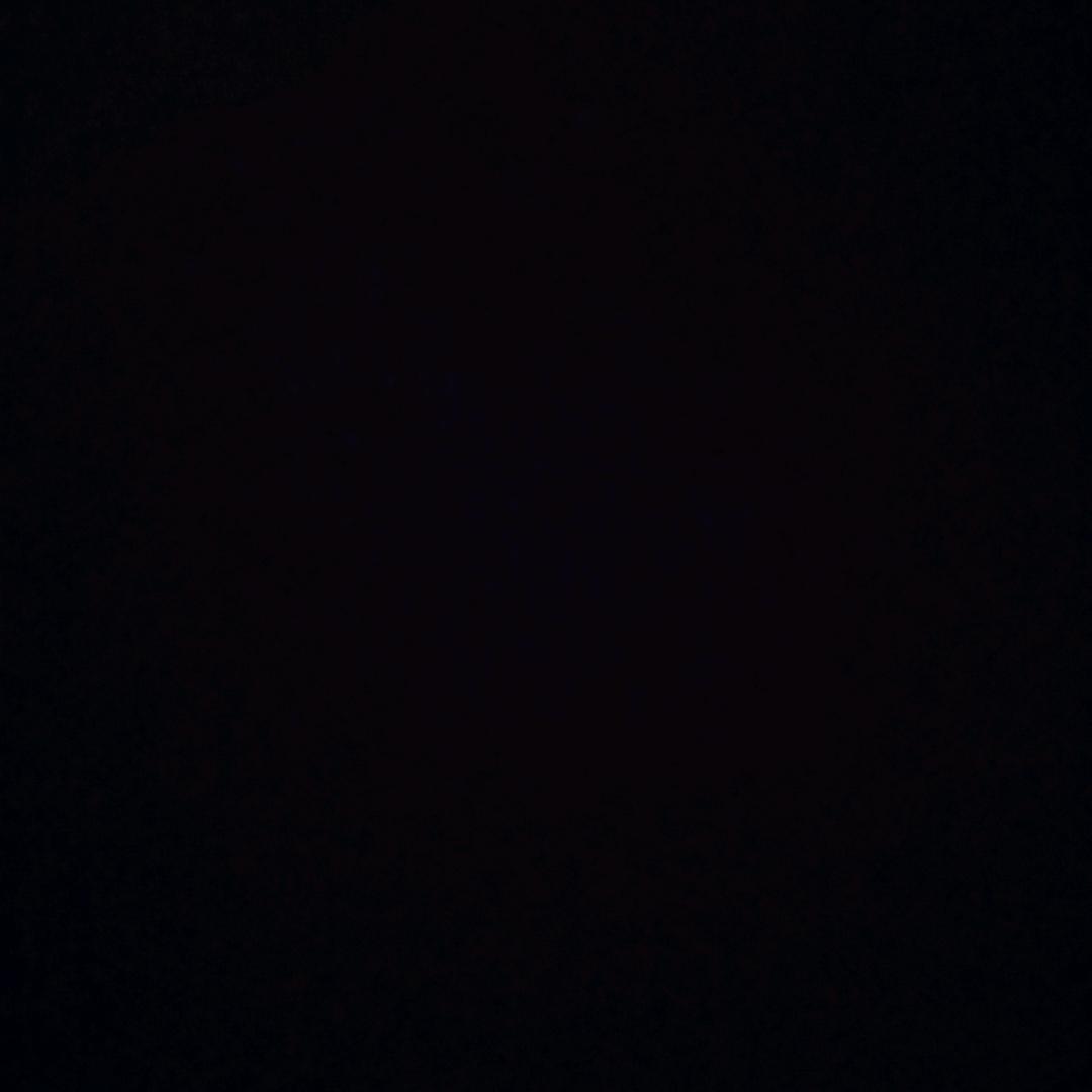黑衣人