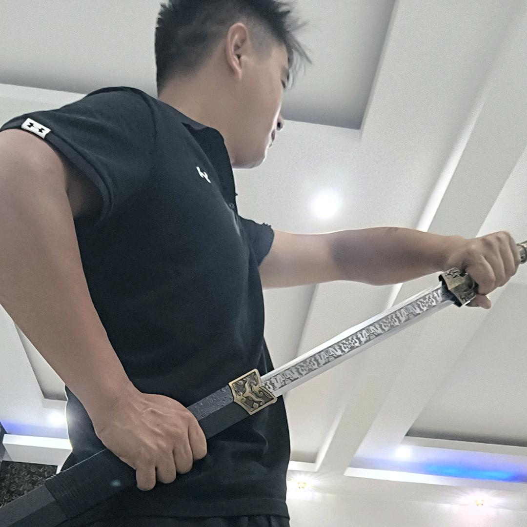 偉華