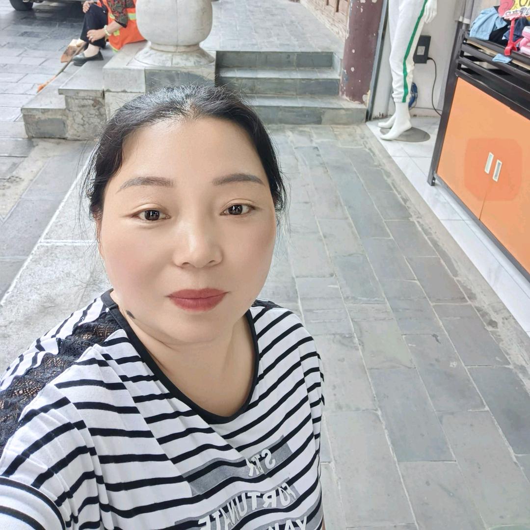 昭阳区夏敏服装店