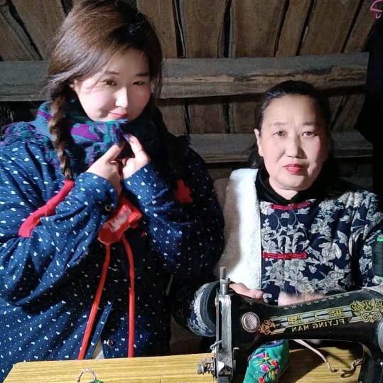 凤莲母女