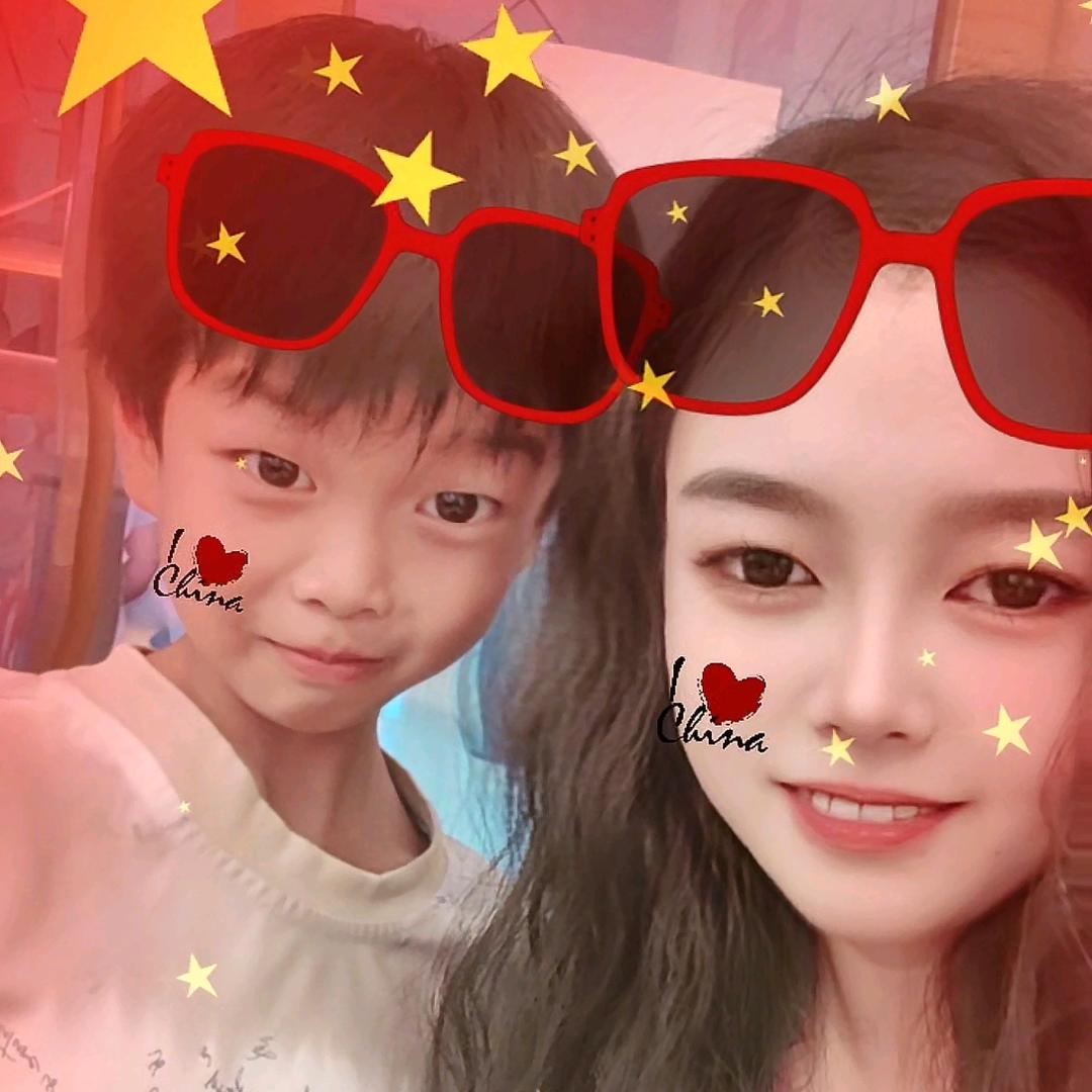 @小小尹