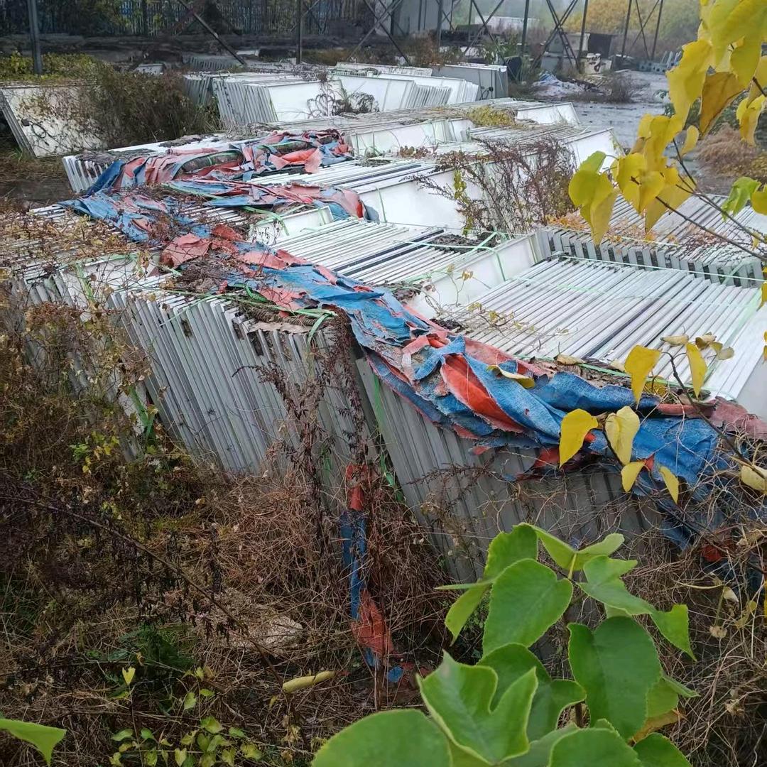 回收报废光伏板