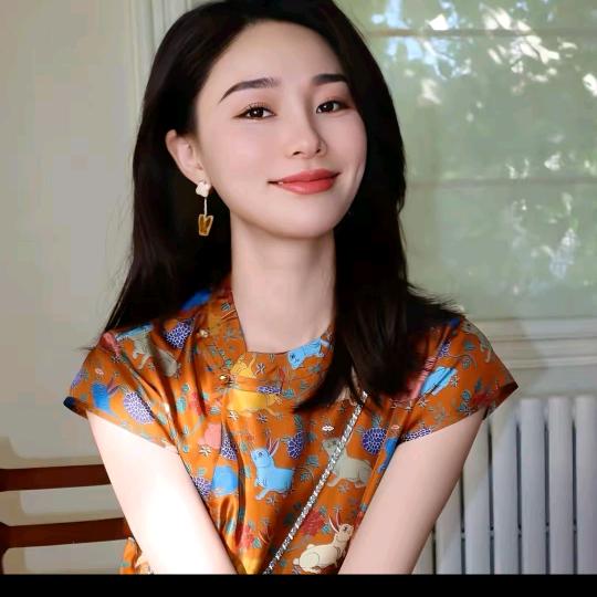 邱莹莹(直播好货)