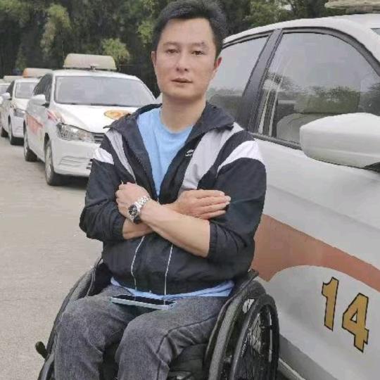 成都助梦海杰圆你一个开车梦