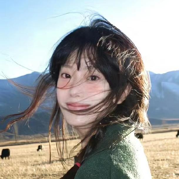又在發呆.