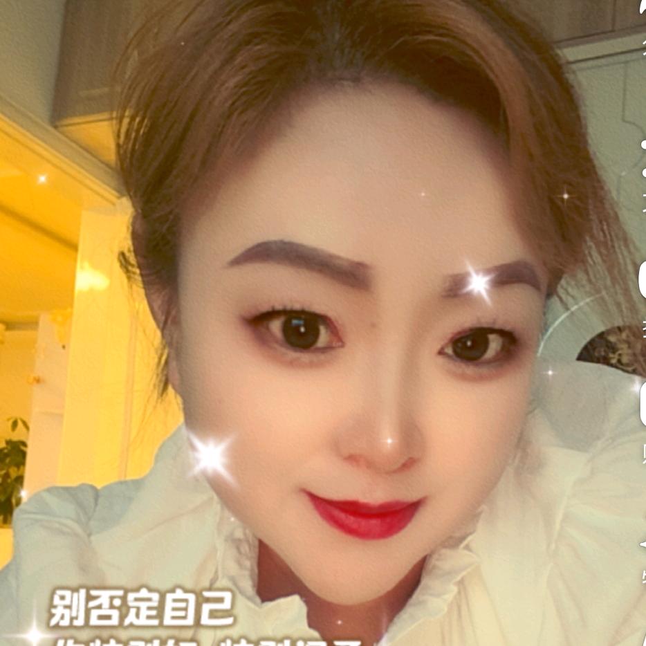 莞尔一笑Lxy