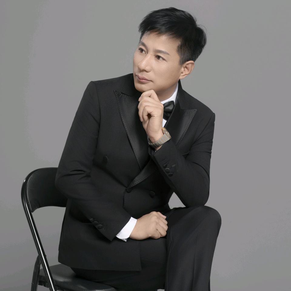 潘总（蓝娜服务官）