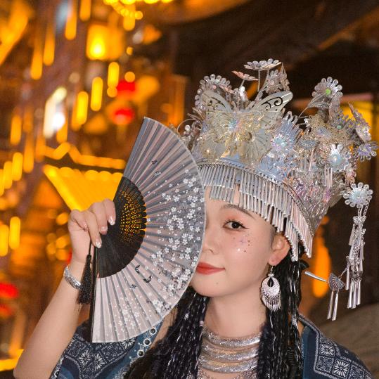 葆蓓萌芽镇南店窦家二妹