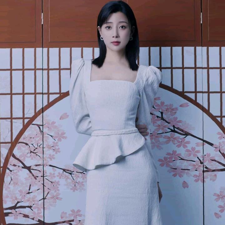 有情有义。清山绿水