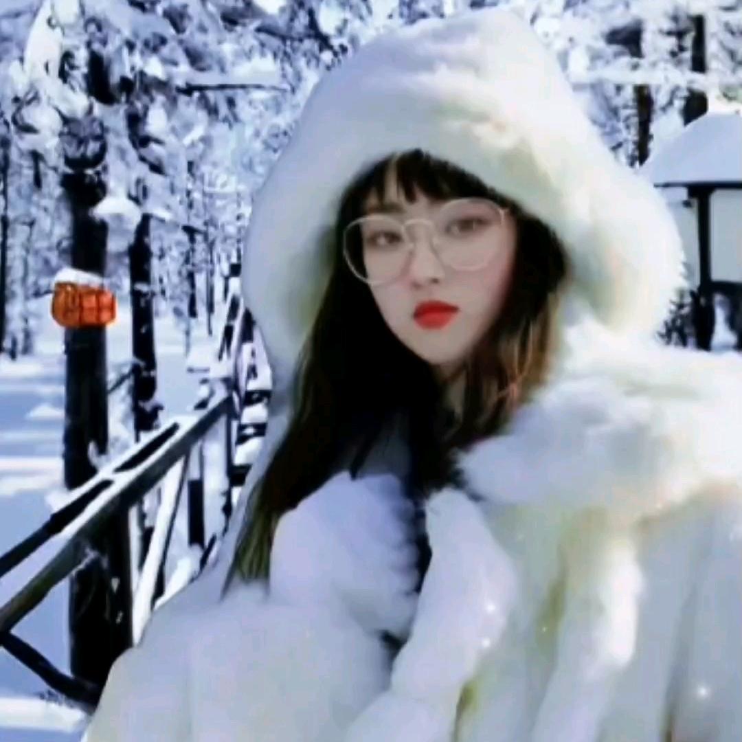 娅玲