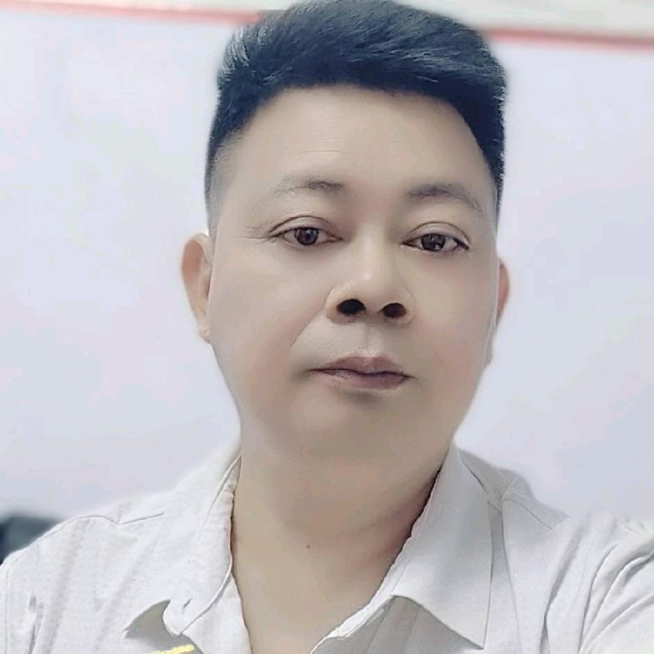 在福州做菜品墙点菜灯箱的阿伟