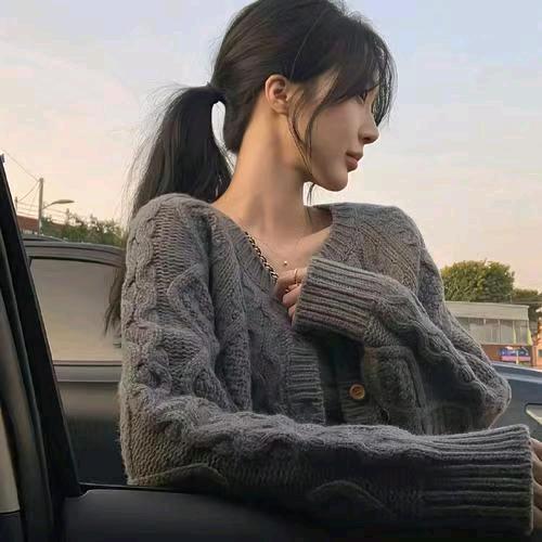 小红瑜伽服饰店