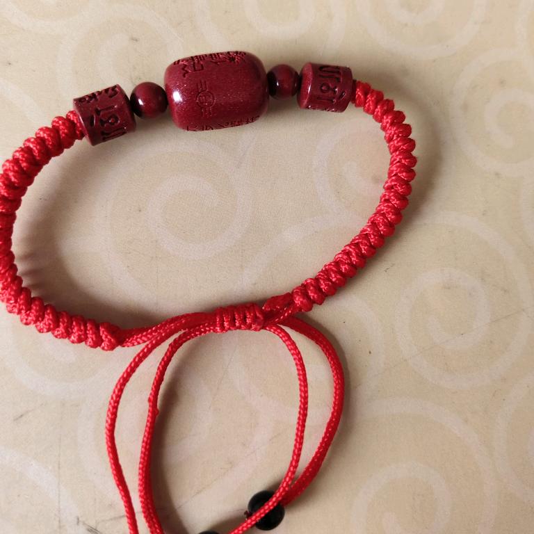 湖北宜昌。东北铁锅炖。