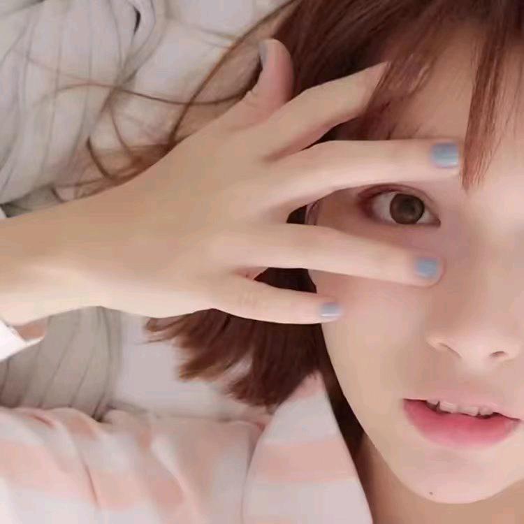 ㅤㅤ       (上班中)