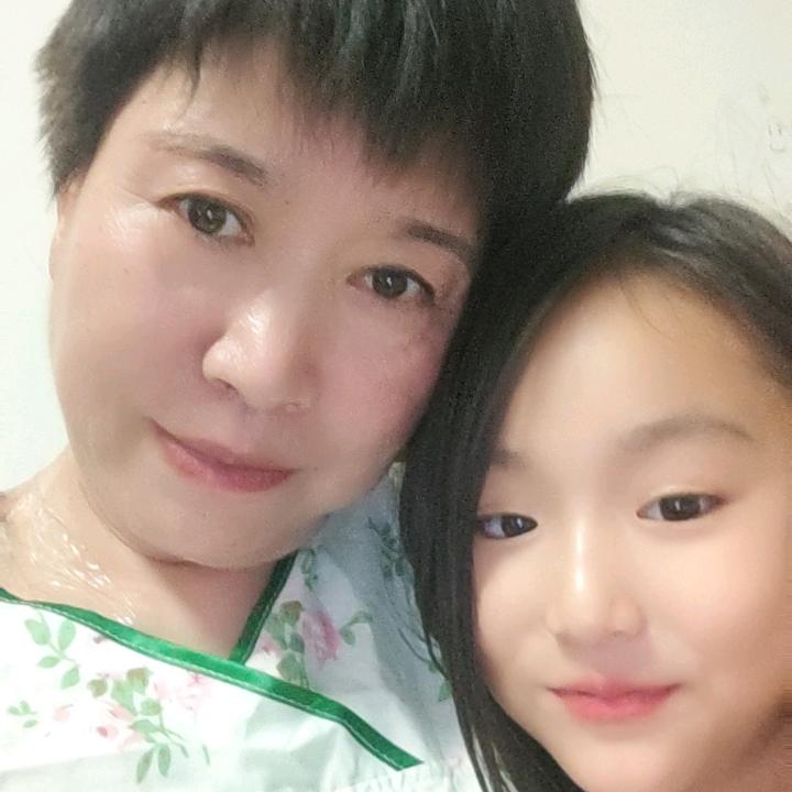 秋明月和荣知语