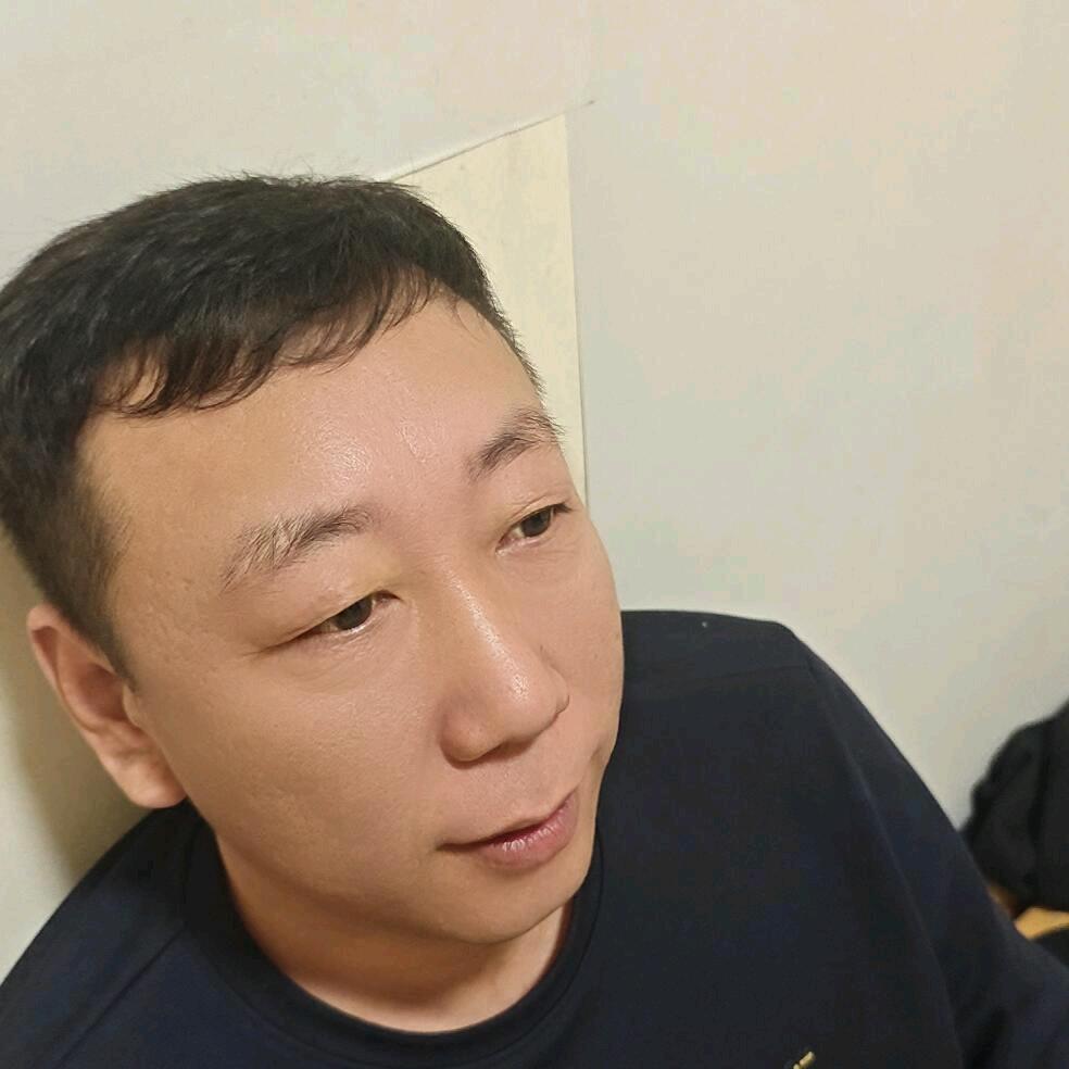 大师哥🍡🐉⁷²³