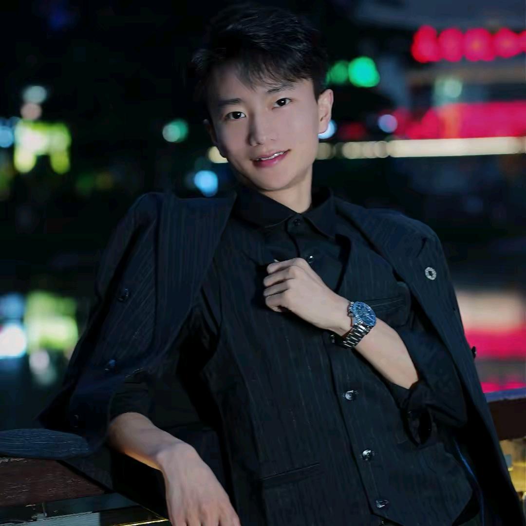 乐乐梦想梓林小恒千杨我在贵阳龙洞堡机场