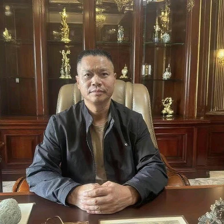 李其越