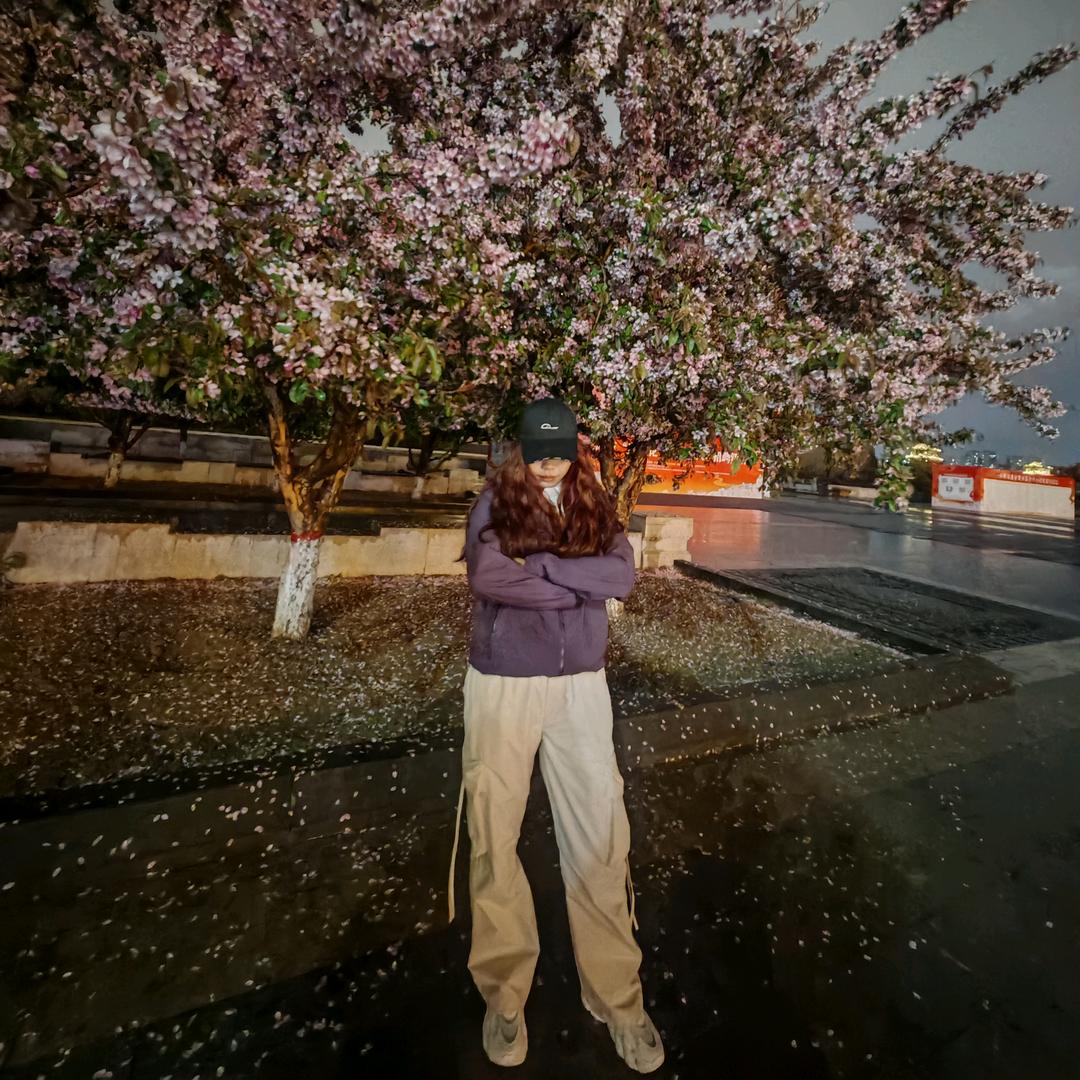 茵璨精品服装铺