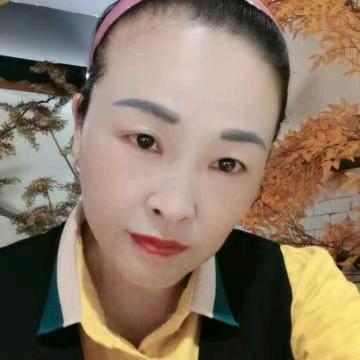 彩云逐月