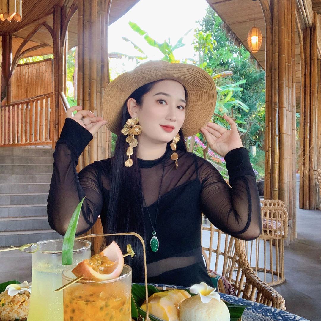 普洱白茶娘子制作茶坊