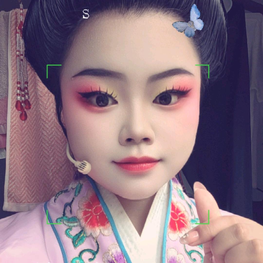 小淘气丽丽（穿戴甲）