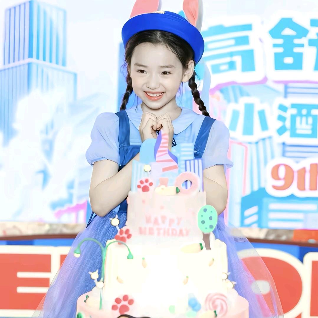 小酒窝儿Greta🐧