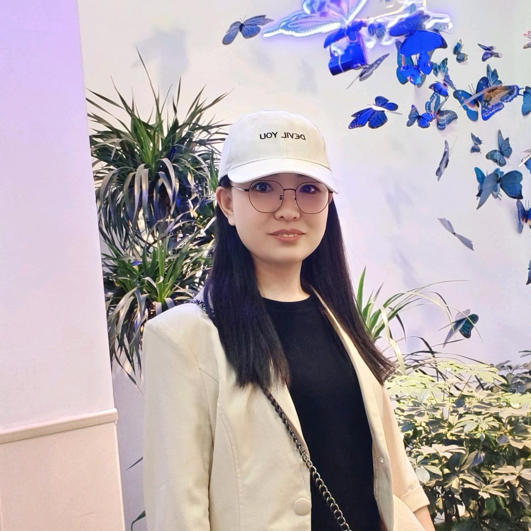 🦋ℒᎭℯ⃝玲玲࿐