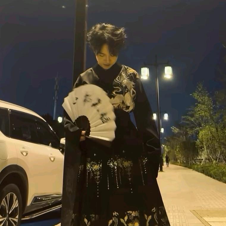 憨憨