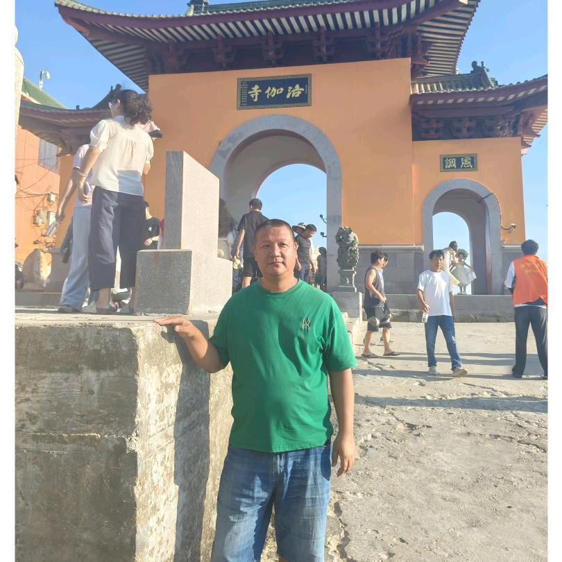 A本人有你而快乐